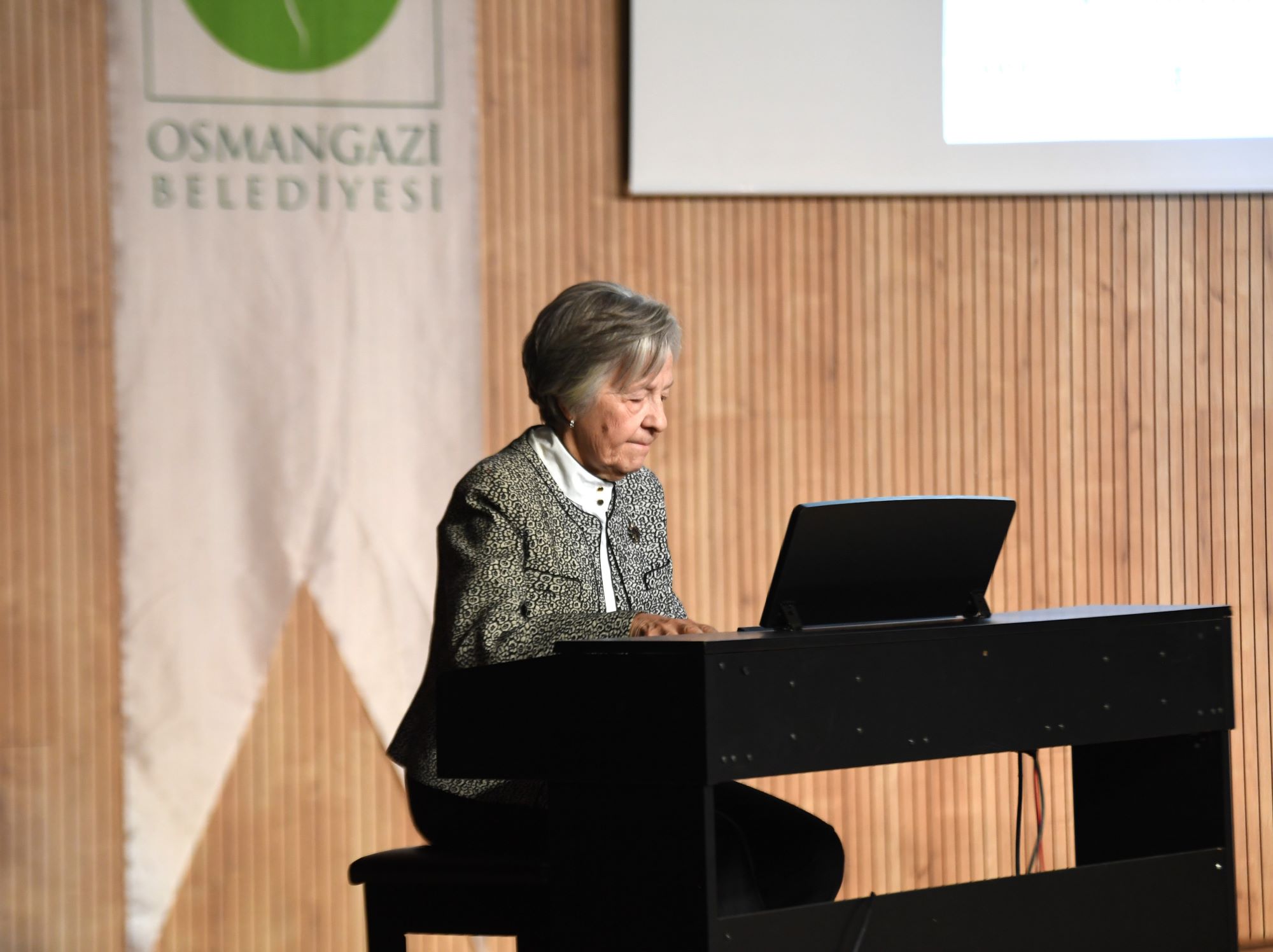 Bursa’nın İlk Müzik Öğretmeni Osmangazililerle Buluştu