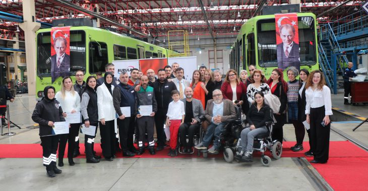 Büyükşehir’de hizmet artık bir işarete bakıyor