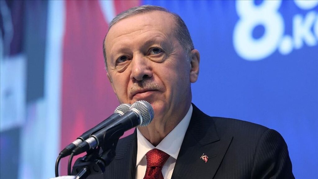 Cumhurbaşkanı Erdoğan, AK Parti Rize 8. Olağan İl Kongresi’nde konuşuyor