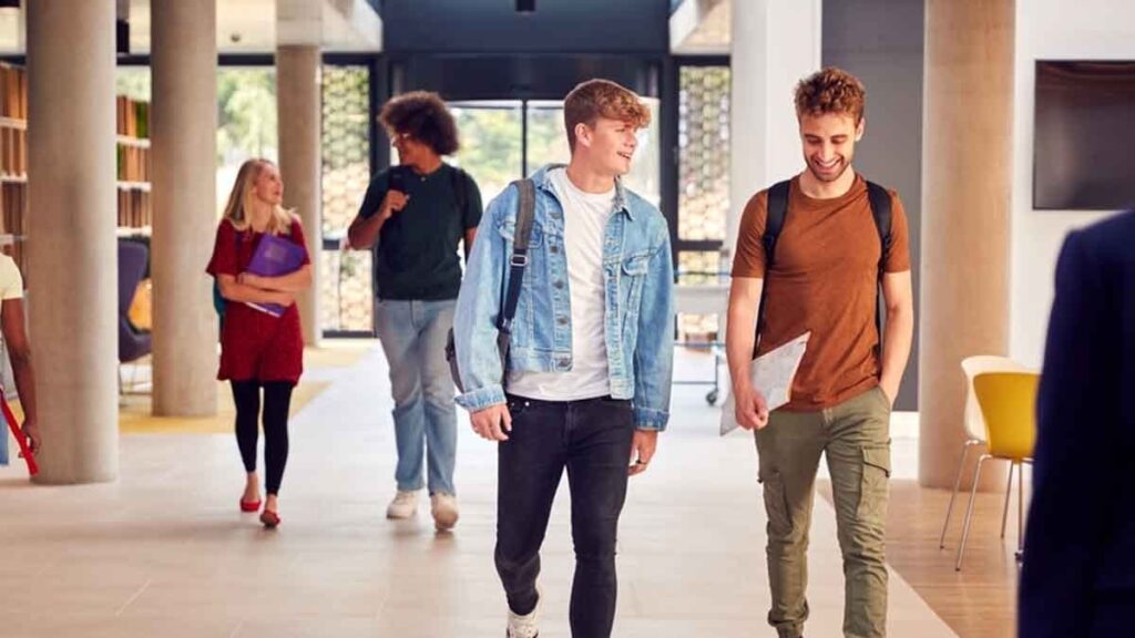 Dünya genelinde erkekler kadınlara göre 2 kat daha hızlı büyüdü: Bilim nedenini açıkladı!