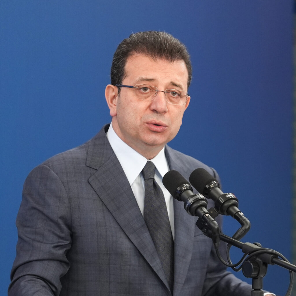 Ekrem İmamoğlu ifade veriyor