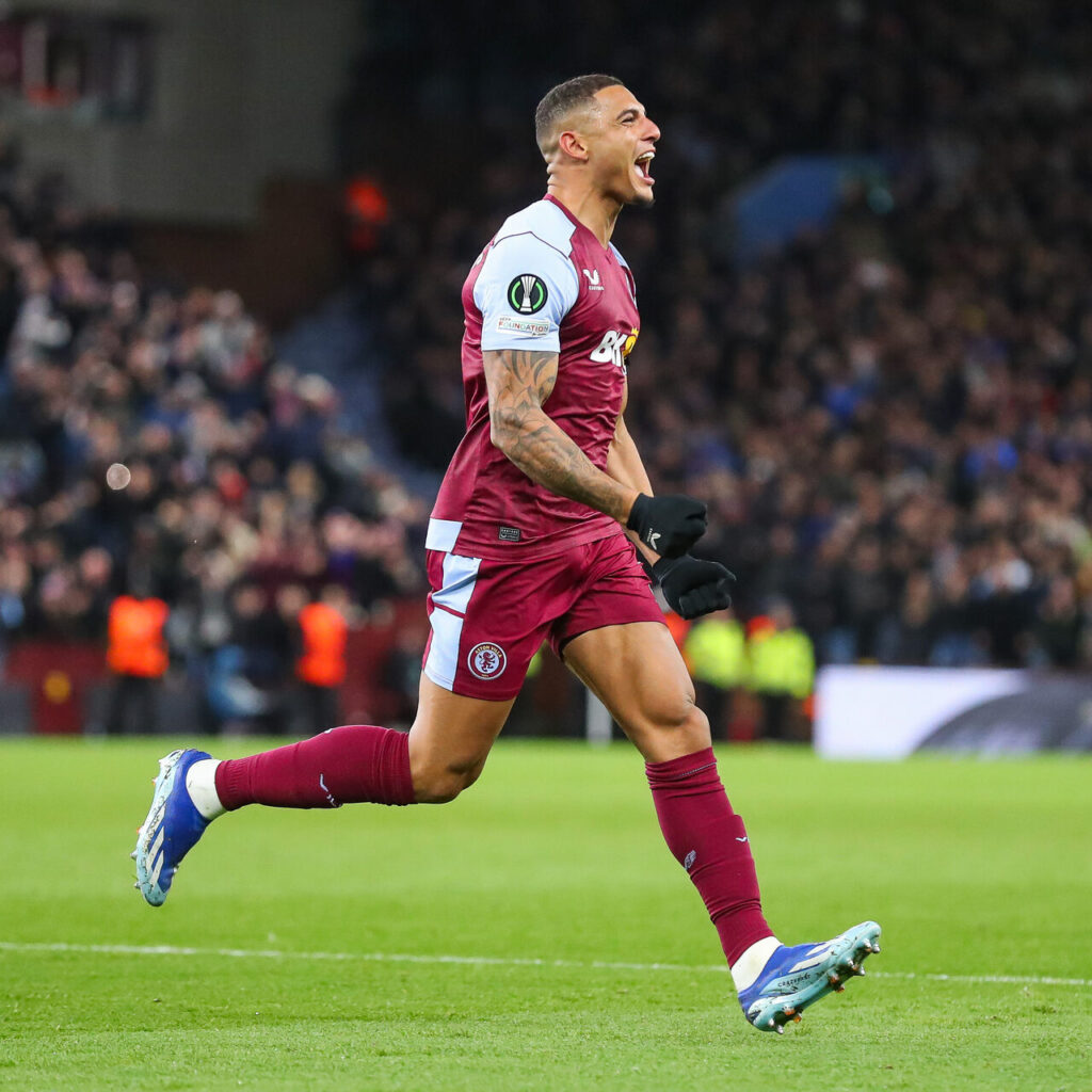 F.Bahçe’nin yeni transferi İstanbul’a geliyor!