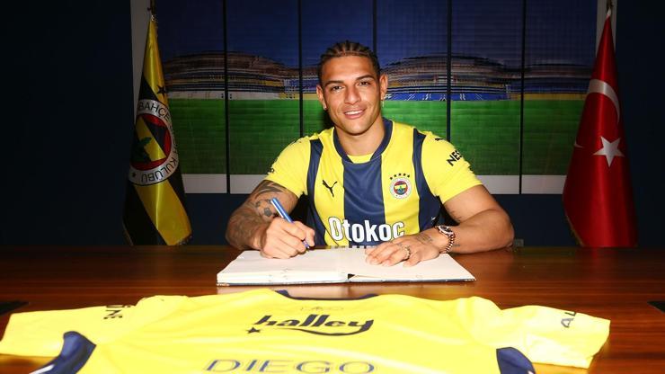 Fenerbahçe’nin yeni transferi Diego Carlos, 3.5 yıllık sözleşmeye imza attı!