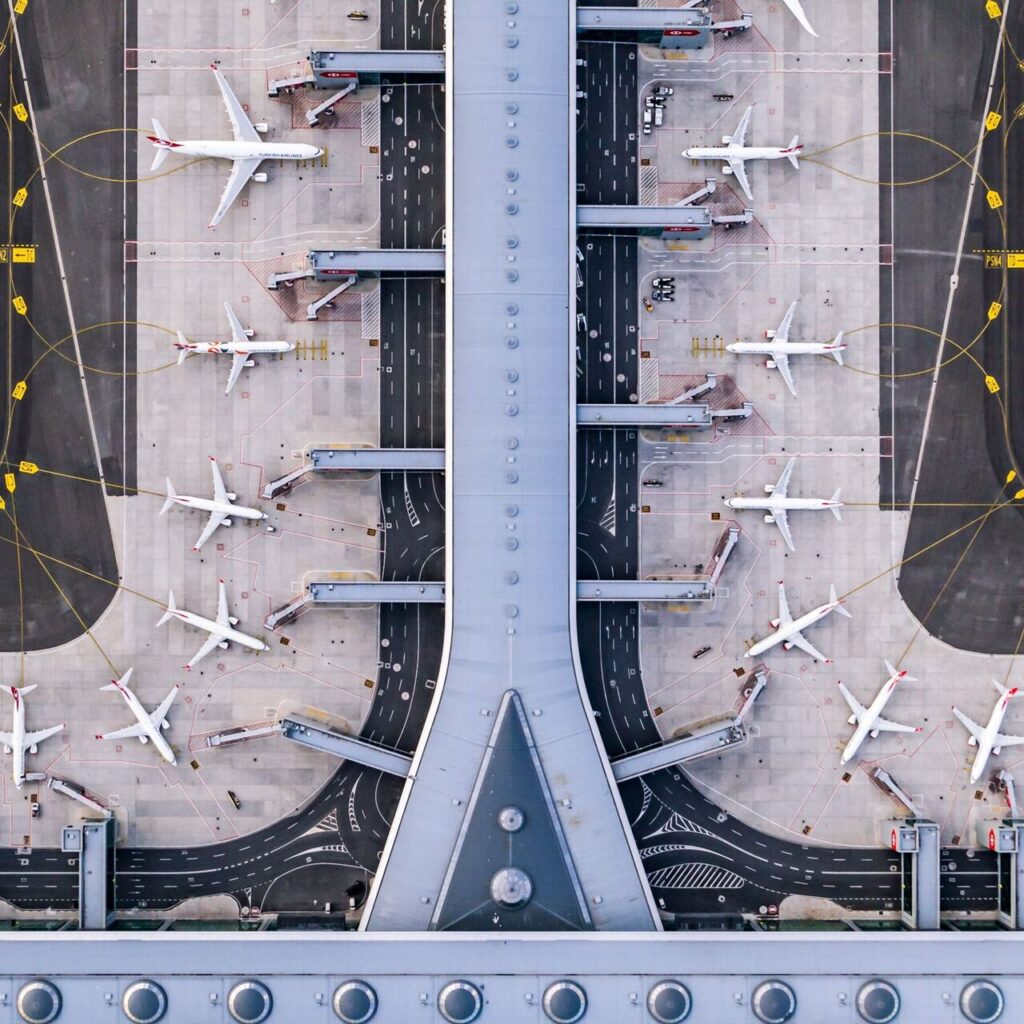 Havalimanlarını 230 milyon yolcu kullandı