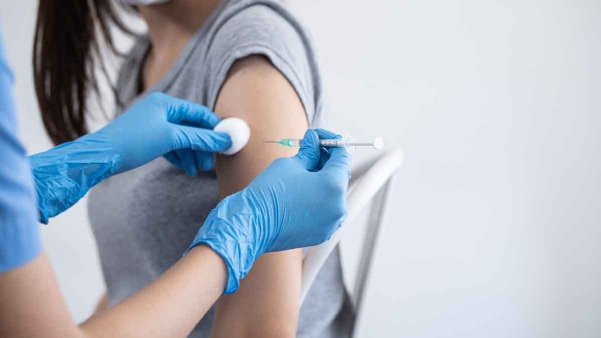 İğneli aşılar tarih oluyor: İğne fobisi olanları sevindiren buluş! İşte yeni aşı sistemi