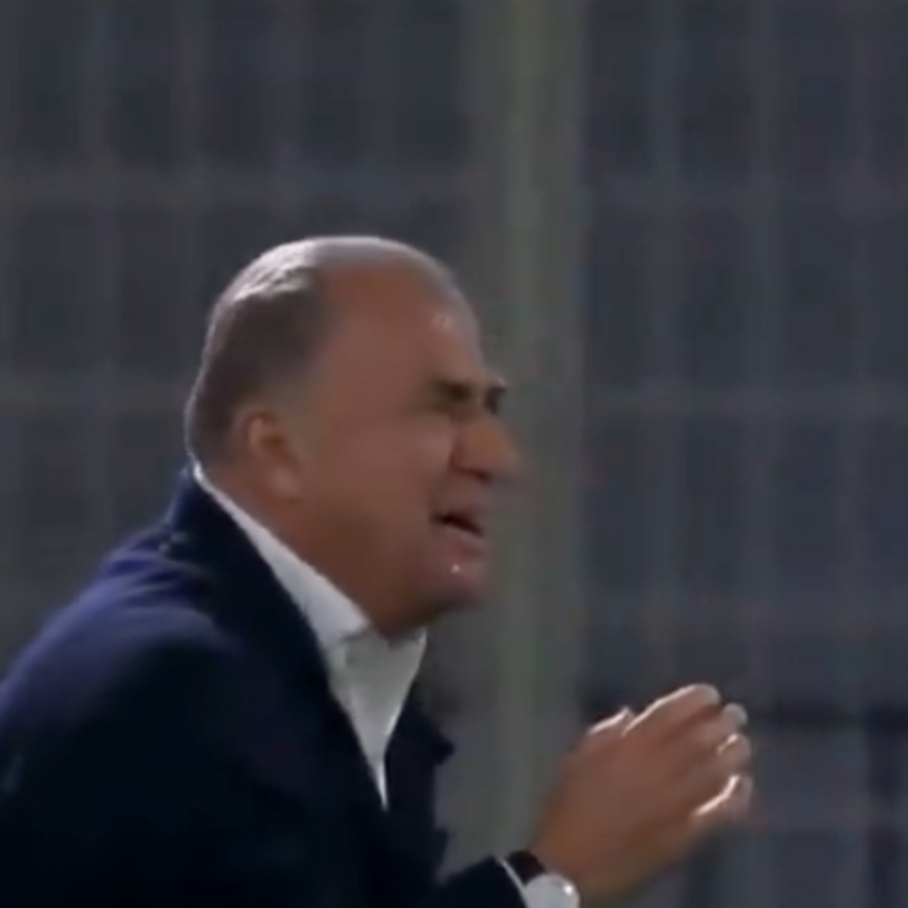 İmparator’a sulu şaka