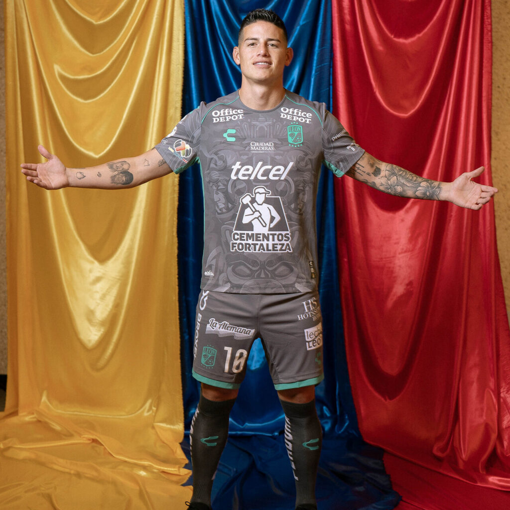 James Rodriguez’den sürpriz imza!