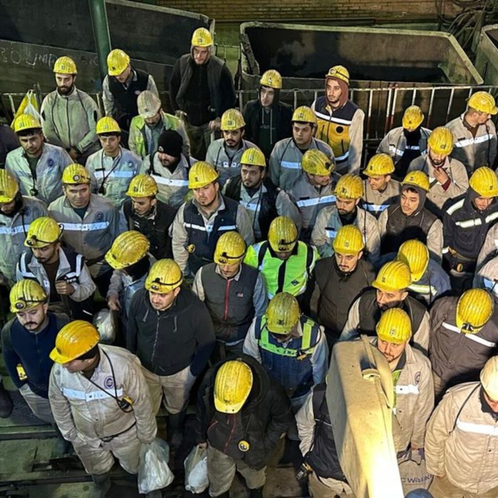 Maden kazasında ölen 8 işçi dualarla anıldı