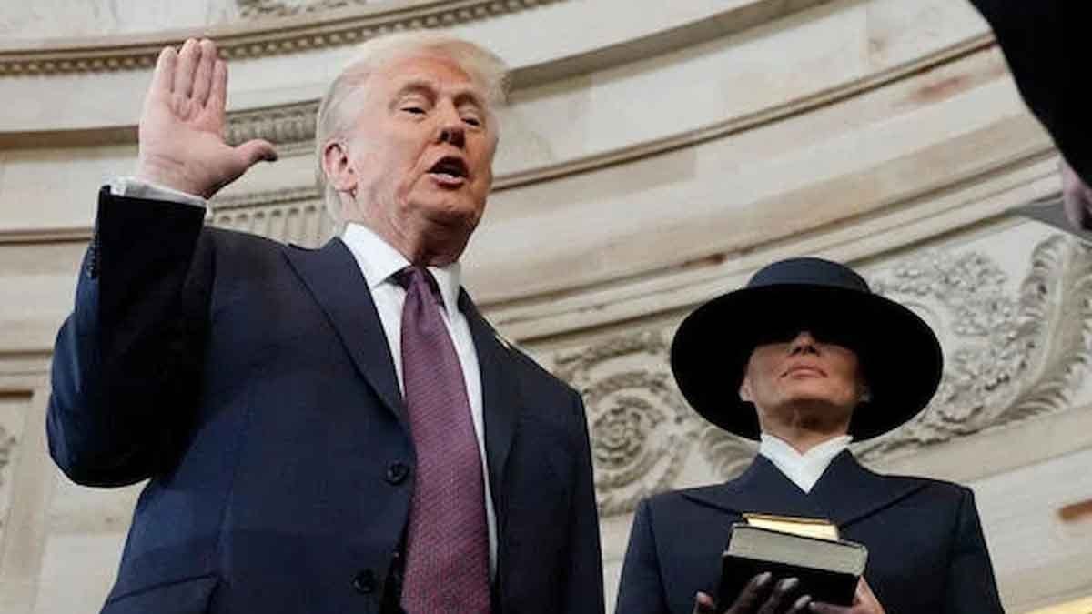 Melania Trump’ın yemin törenindeki kombinin fiyatı dudak uçuklattı: Görünümü dalga konusu olmuştu