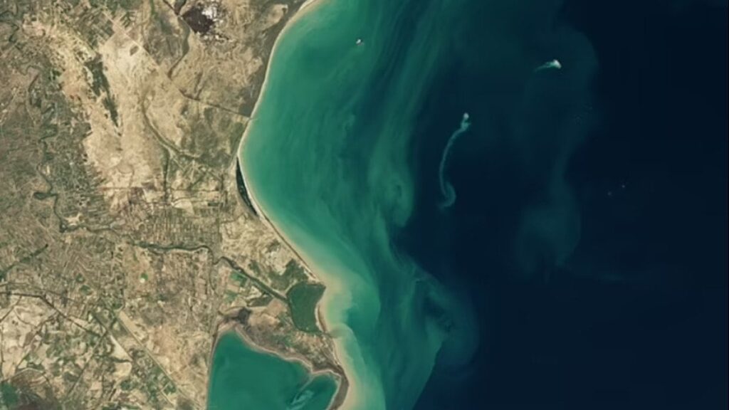 NASA görüntüledi: ‘Hayalet ada’ ortaya çıktı ve kayboldu