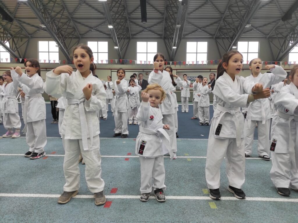 Osmangazi’de Karate Eğitim Semineri