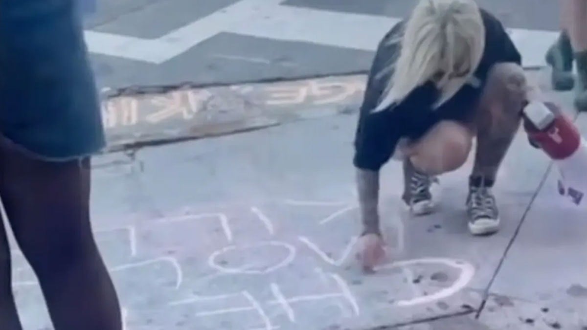 ‘Pes’ dedirten hata sonuçsuz kalmadı: Müşteri çekmek isterken kepenk indirdi