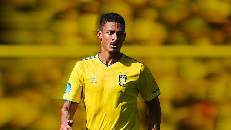 TRANSFER HABERİ | Danimarka basını duyurdu! Dev stoper, Süper Lig’e doğru…