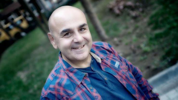 Tiyatro oyuncusu Nedim Saban sert tepki gösterdi! ‘Ekmek Ayşe Barım’ın ağzında…’