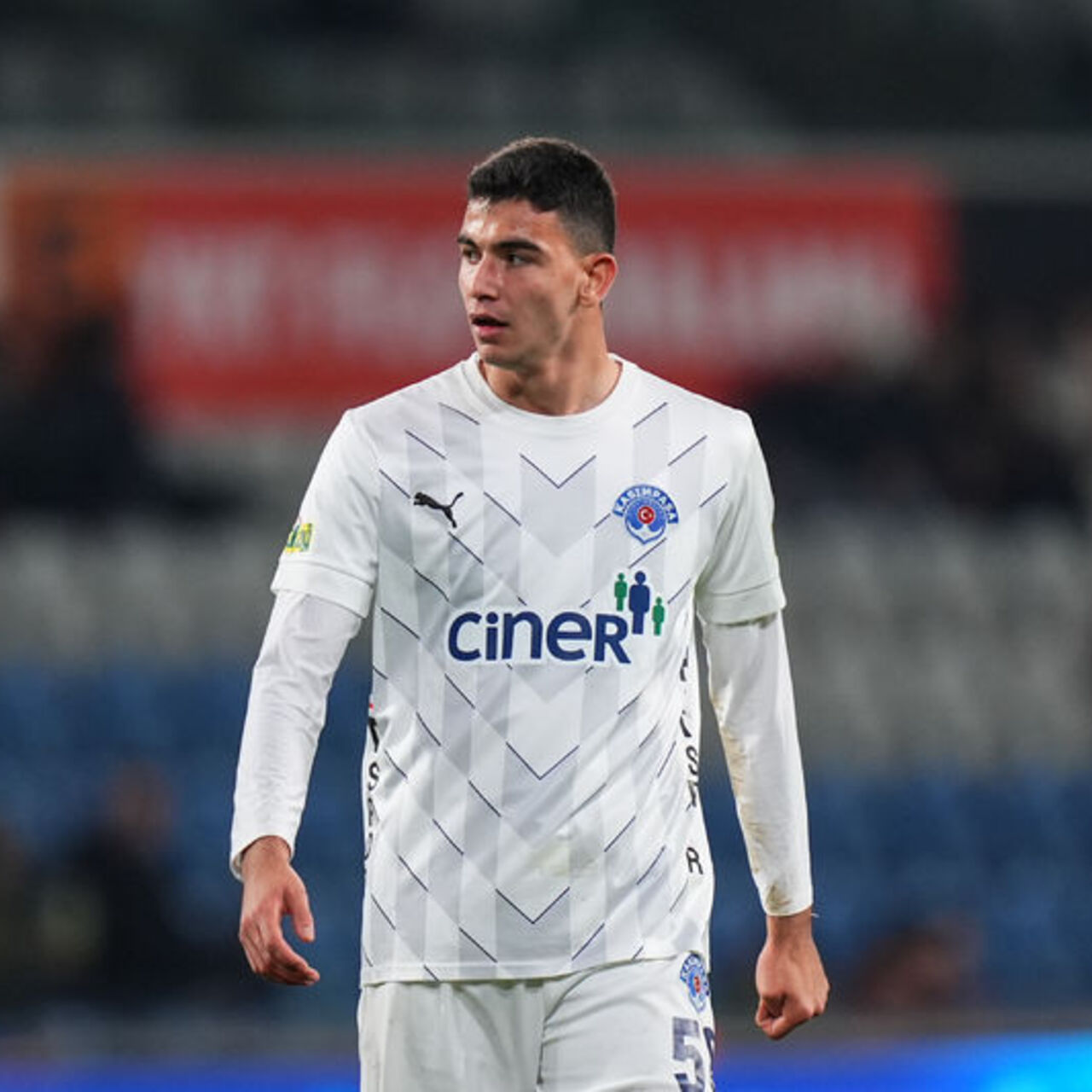 Yasin Özcan Aston Villa’da!