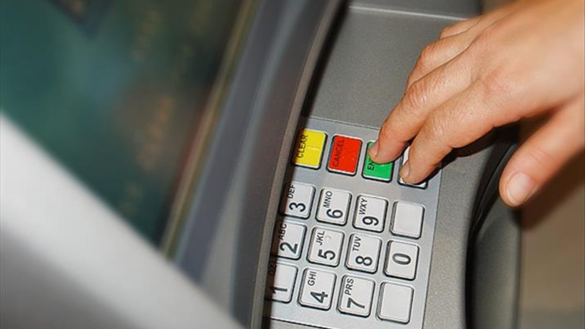 ATM, şube ve mobil tarifelerinde değişiklik