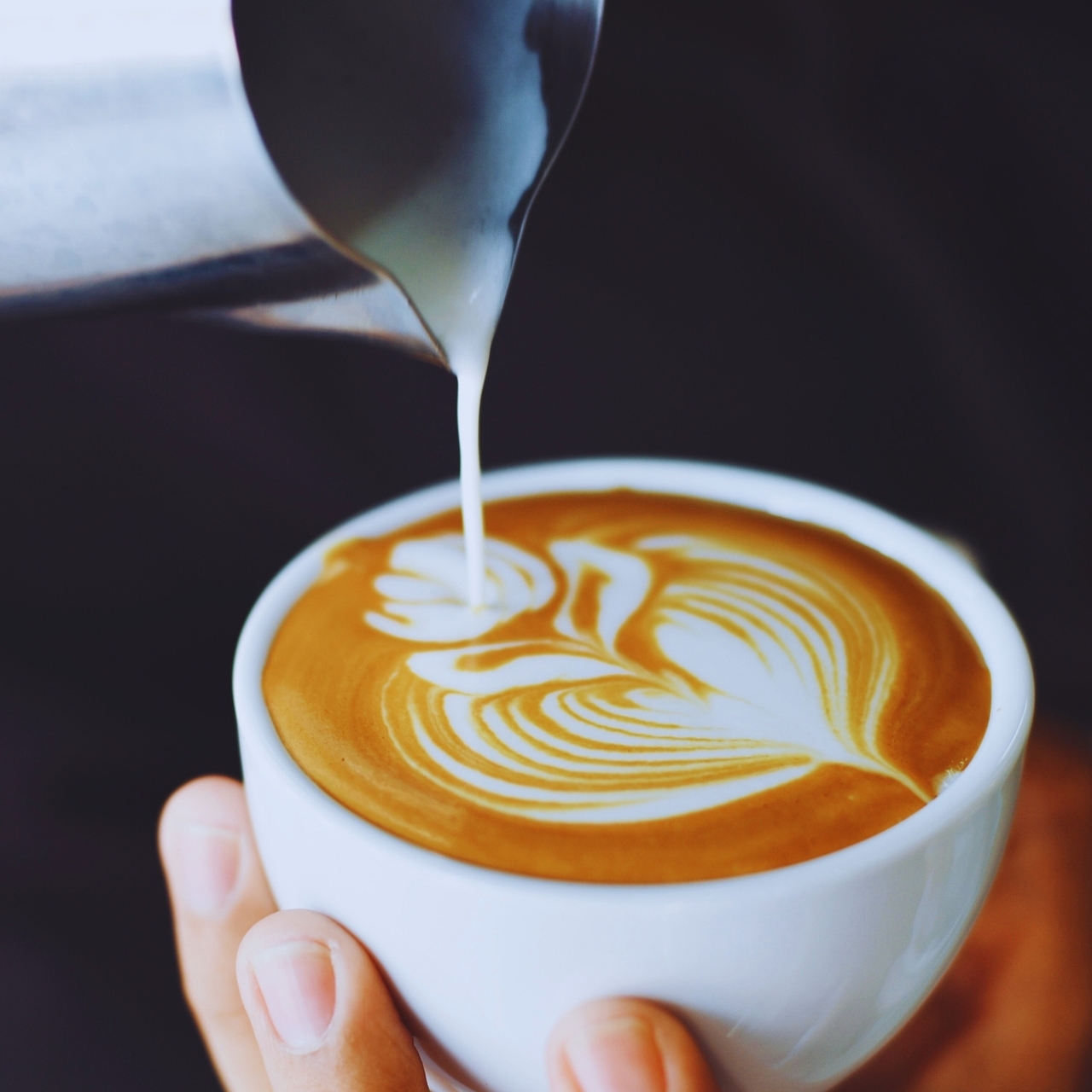 Emzirirken fazla kafein almak bebeğe ne yapıyor?