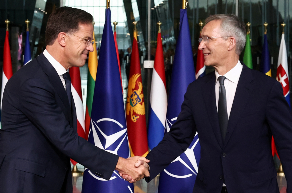 Eski NATO Genel Sekreteri, Norveç’i savaşlarla dolu bir döneme hazırlayacak