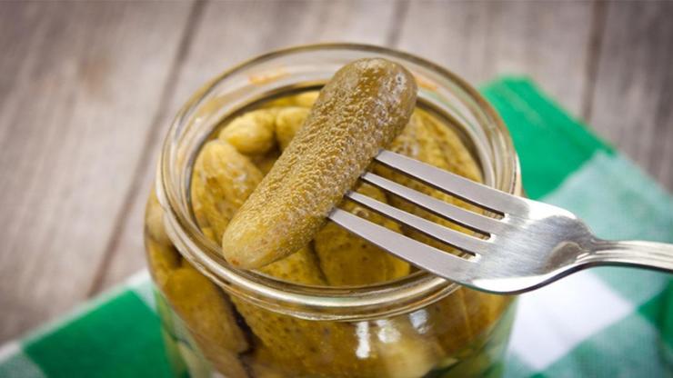 Evde Kıtır Kıtır Turşu Yapmanın Altın Kuralı: Tam Bir Potasyum Madeni!