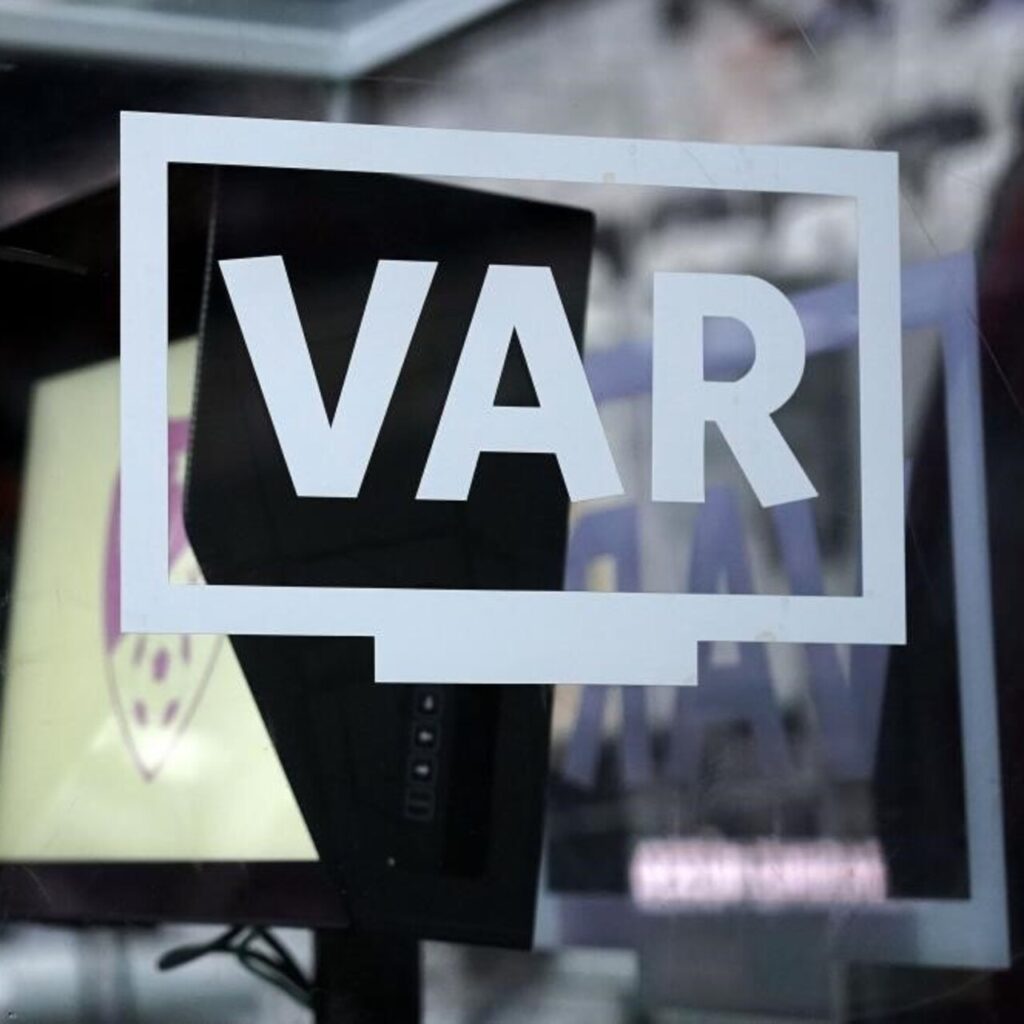 Günün VAR hakemleri belli oldu!