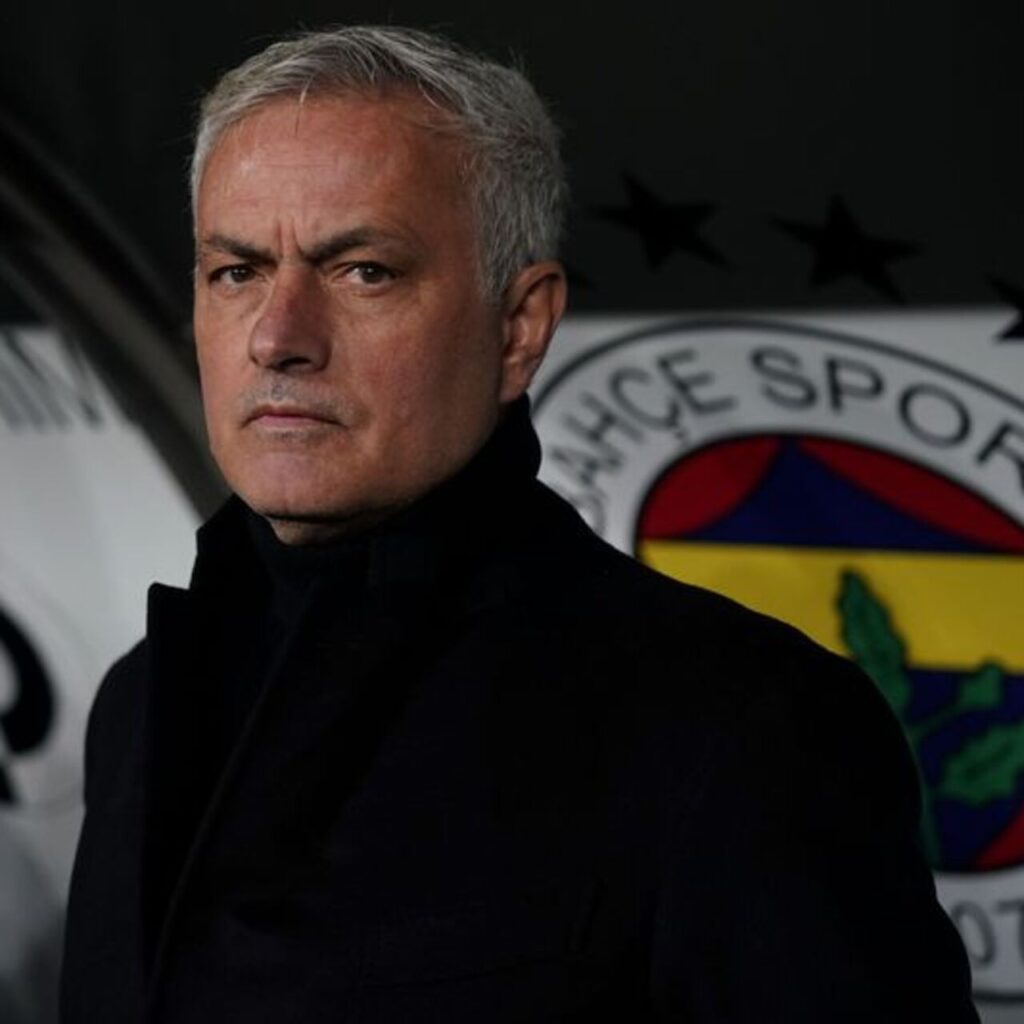 İngiltere’de çarpıcı Mourinho yorumu!
