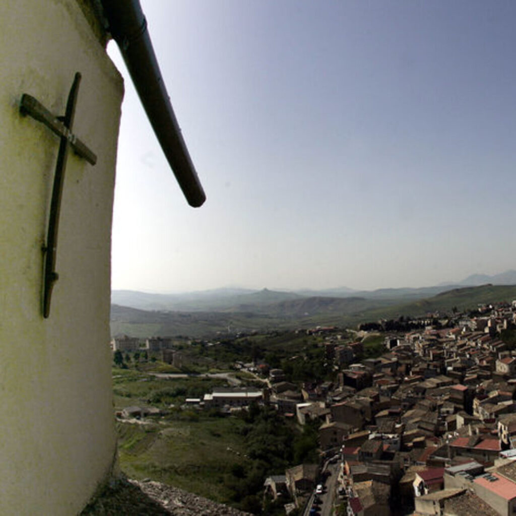 İtalya’da Sicilya mafyasına operasyon