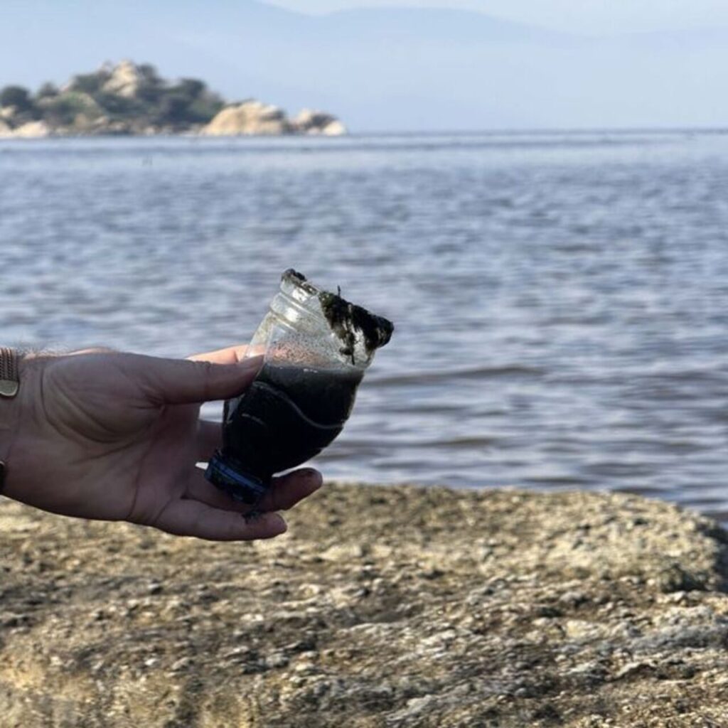 Kirlilik devam ediyor: Şimdi de kızıla büründü!