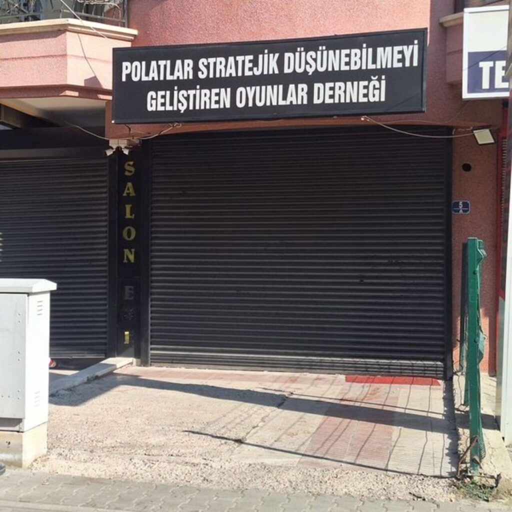 Kumar cinayeti! Akrabasını öldürdü!
