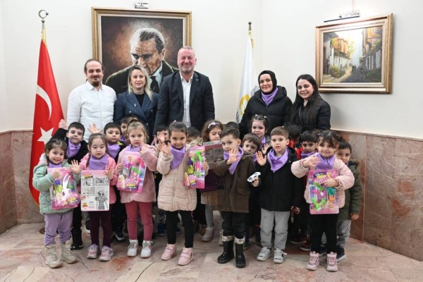 Minik yüreklerden Başkan Karabatı’ya ziyaret