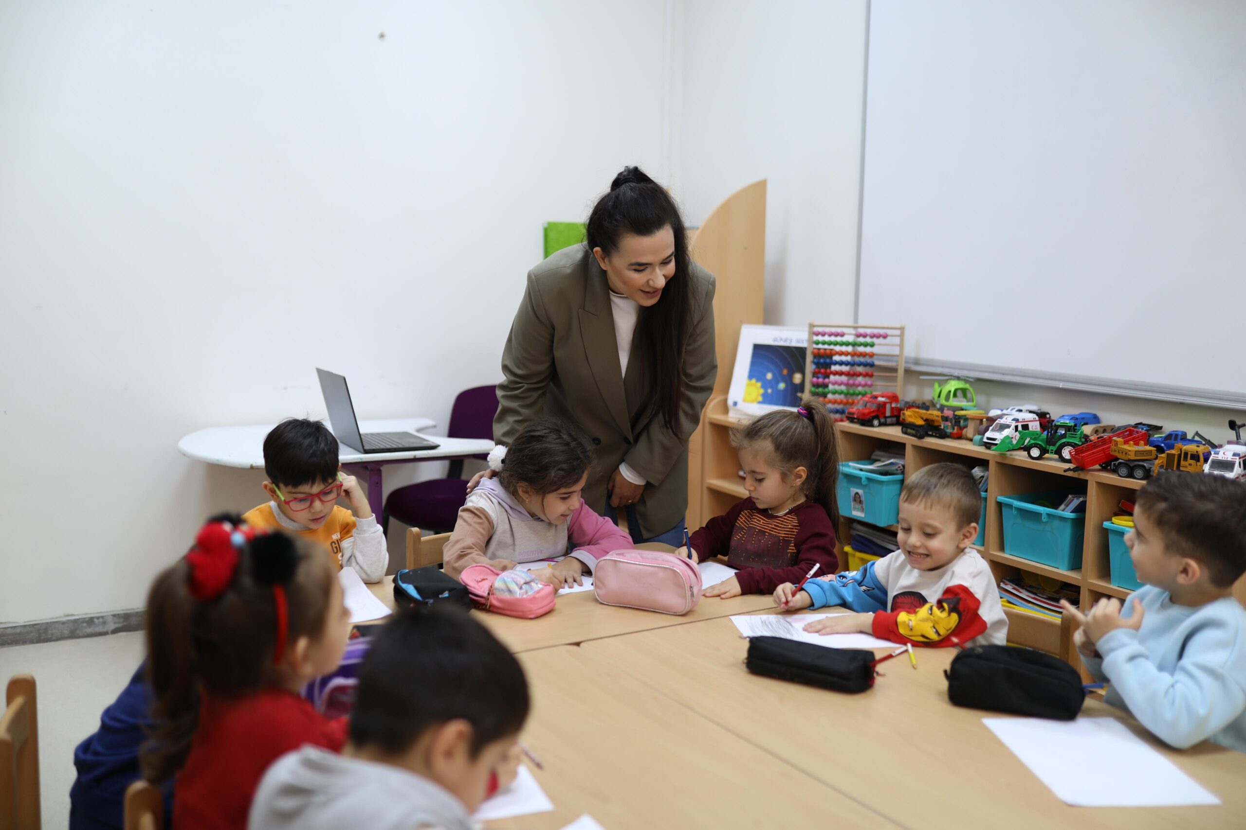 Uğur Böcekleri Gündüz Bakımevi’nde Güvenli ve Sevgi Dolu Eğitim!