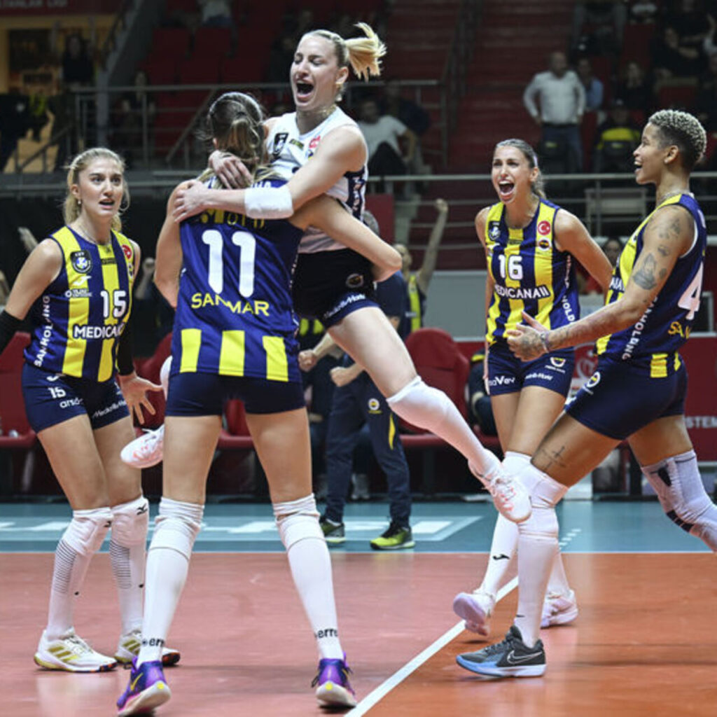 Voleybol derbisinde zafer Fenerbahçe’nin!