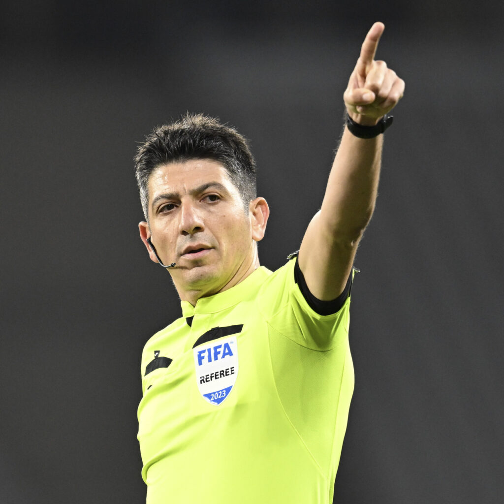 Yaşar Kemal Uğurlu hakemliği bıraktı!