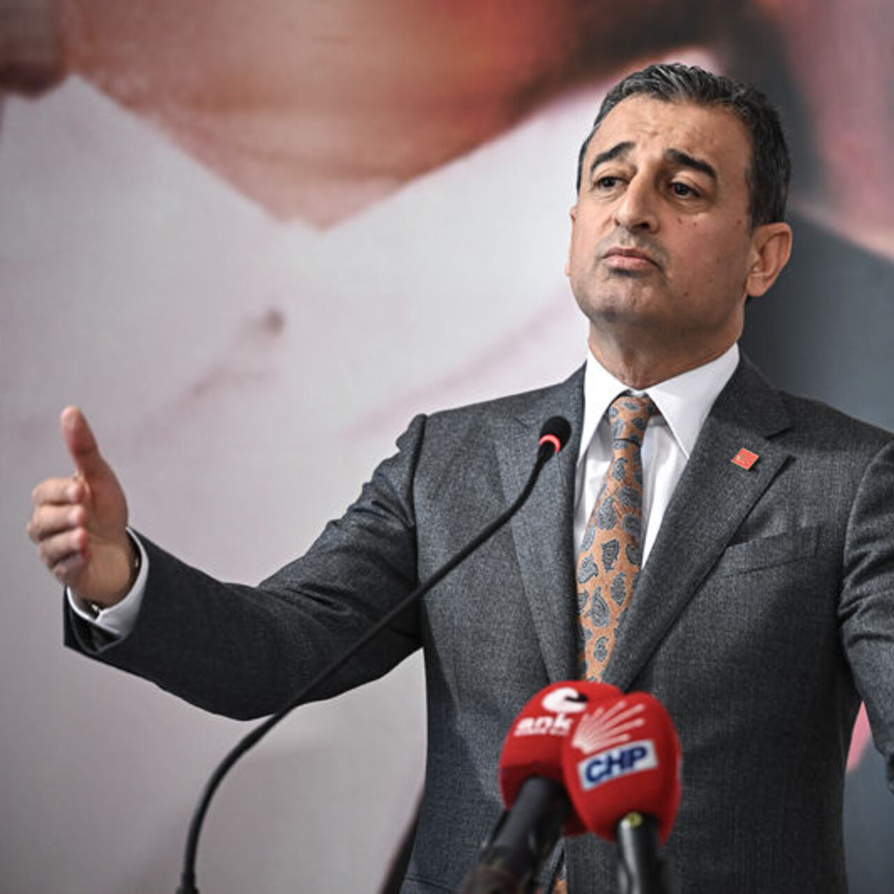 "Bu kurultay temiz, onurlu bir kurultaydır"