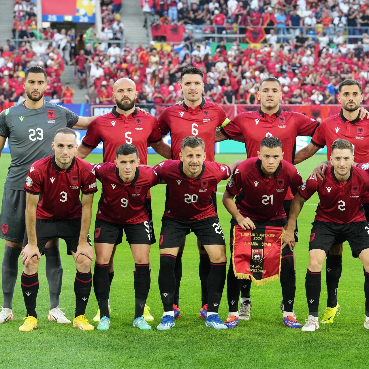 Manaj attı Arnavutluk kazandı