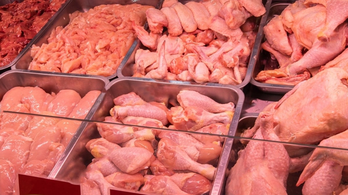 Marketten tavuk alırken dikkat! Beyaz çizgi varsa…