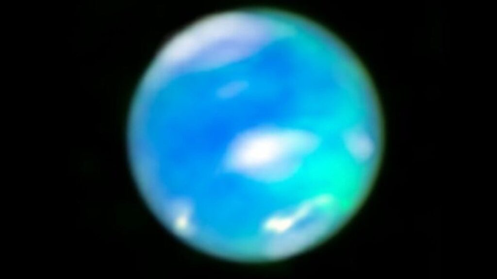 Neptün’ün gizemli ‘kutup ışıkları’ ilk kez görüntülendi
