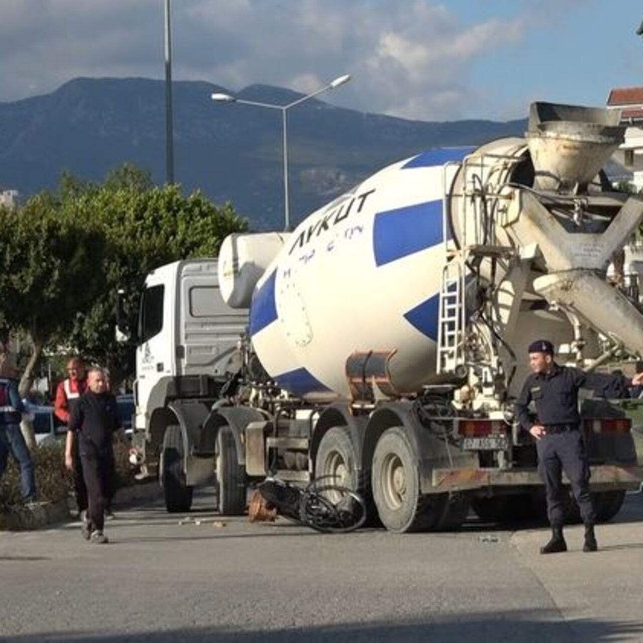 Bisikletli kadının kahreden ölümü!