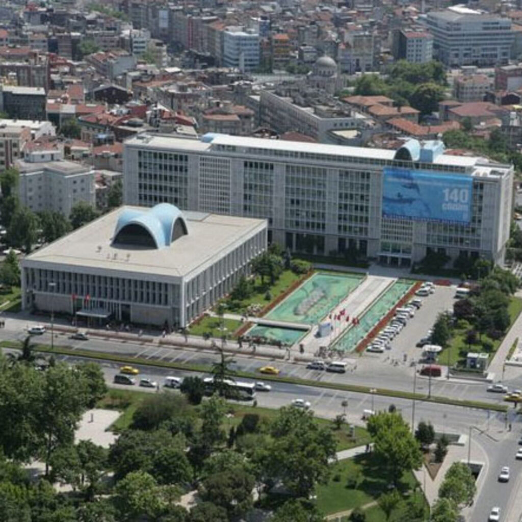 İBB 2. dalgada 52 şüpheli adliyeye sevk!