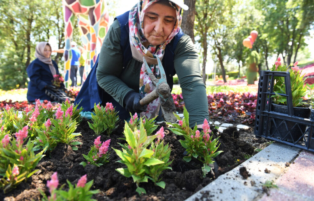 Osmangazi’nin her yeri çiçek kok