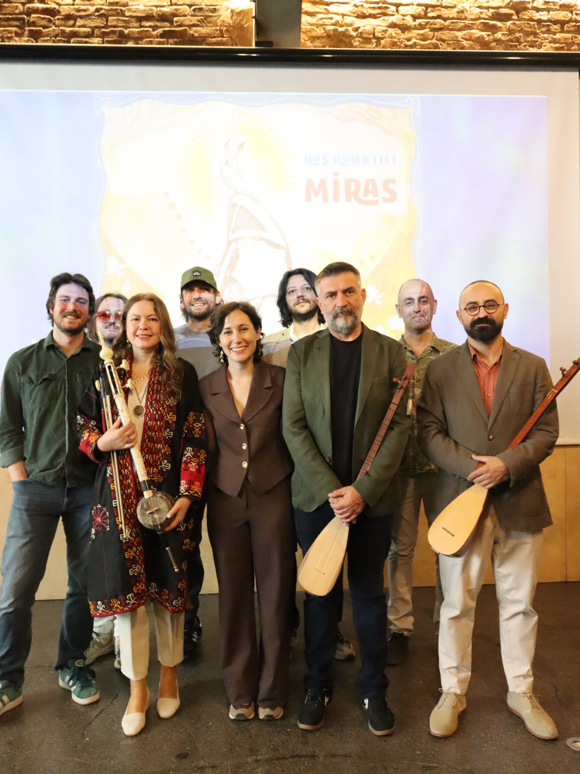 Bir Albümde İki Miras: Tehlike Altındaki Kuşlar ve Unutulmuş Çalgılar