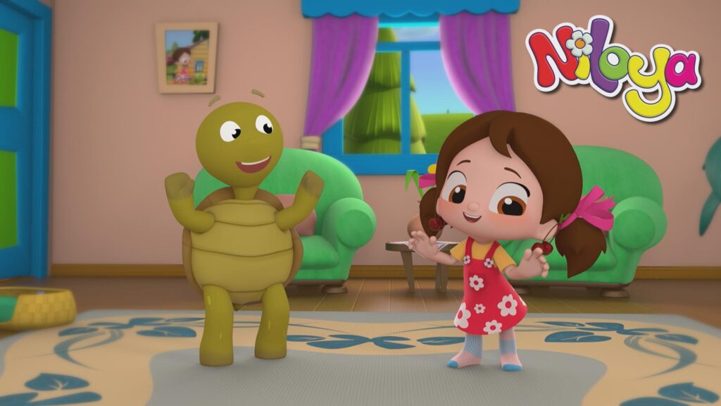 Niloya, “Kulağına Küpe Olmak” ile Hem Eğlendiriyor Hem Bilgilendiriyor