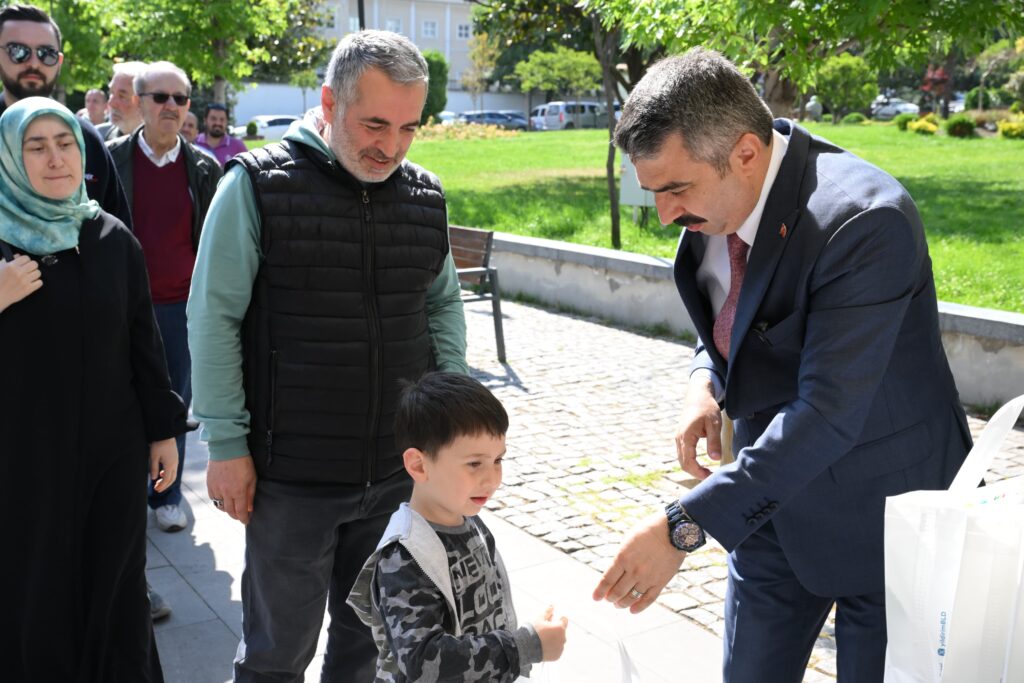 Bursa Yıldırım Belediyesi’nden 50 Bin Fide