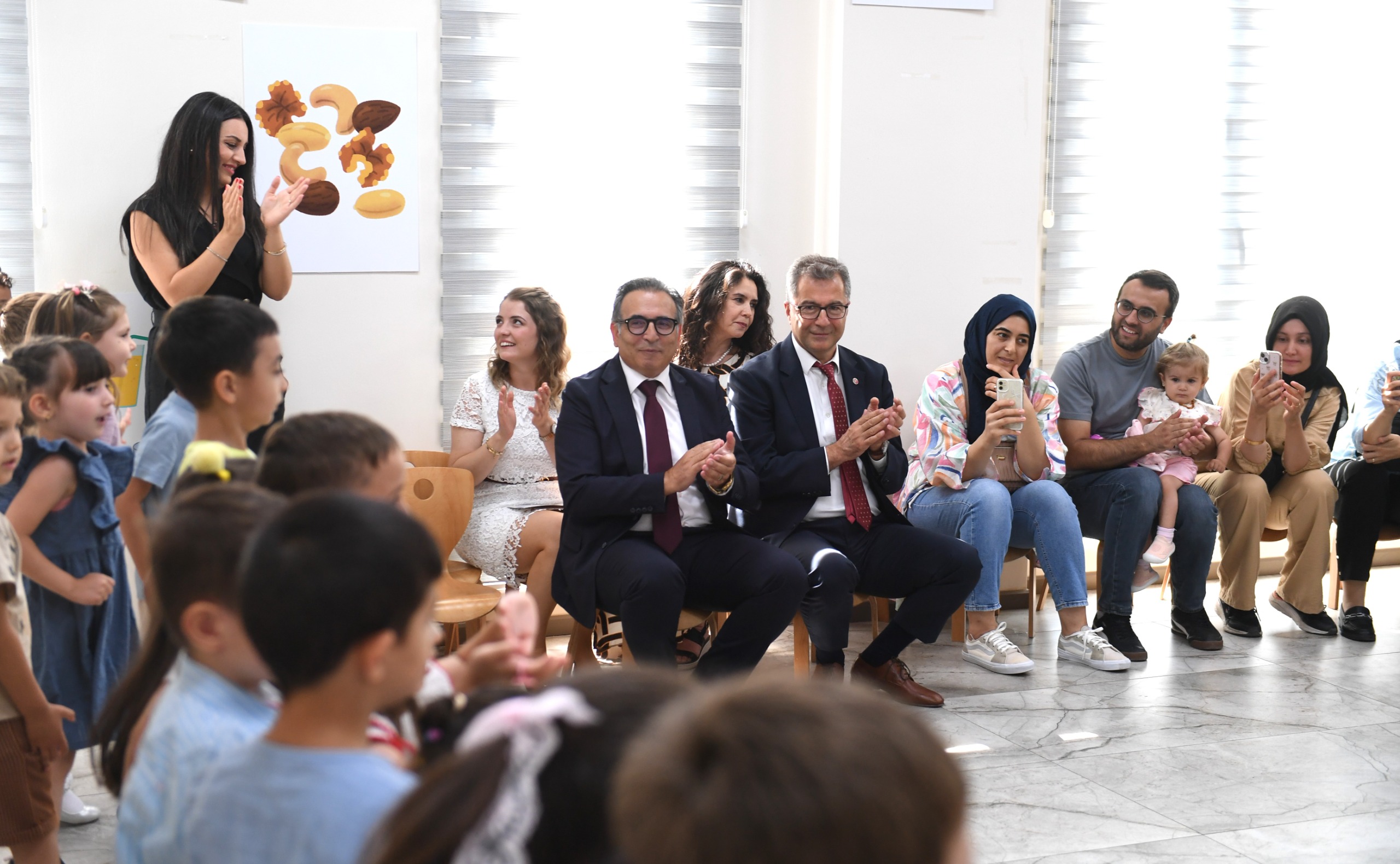 Minik öğrencilerin Osmangazi’de karne heyecanı