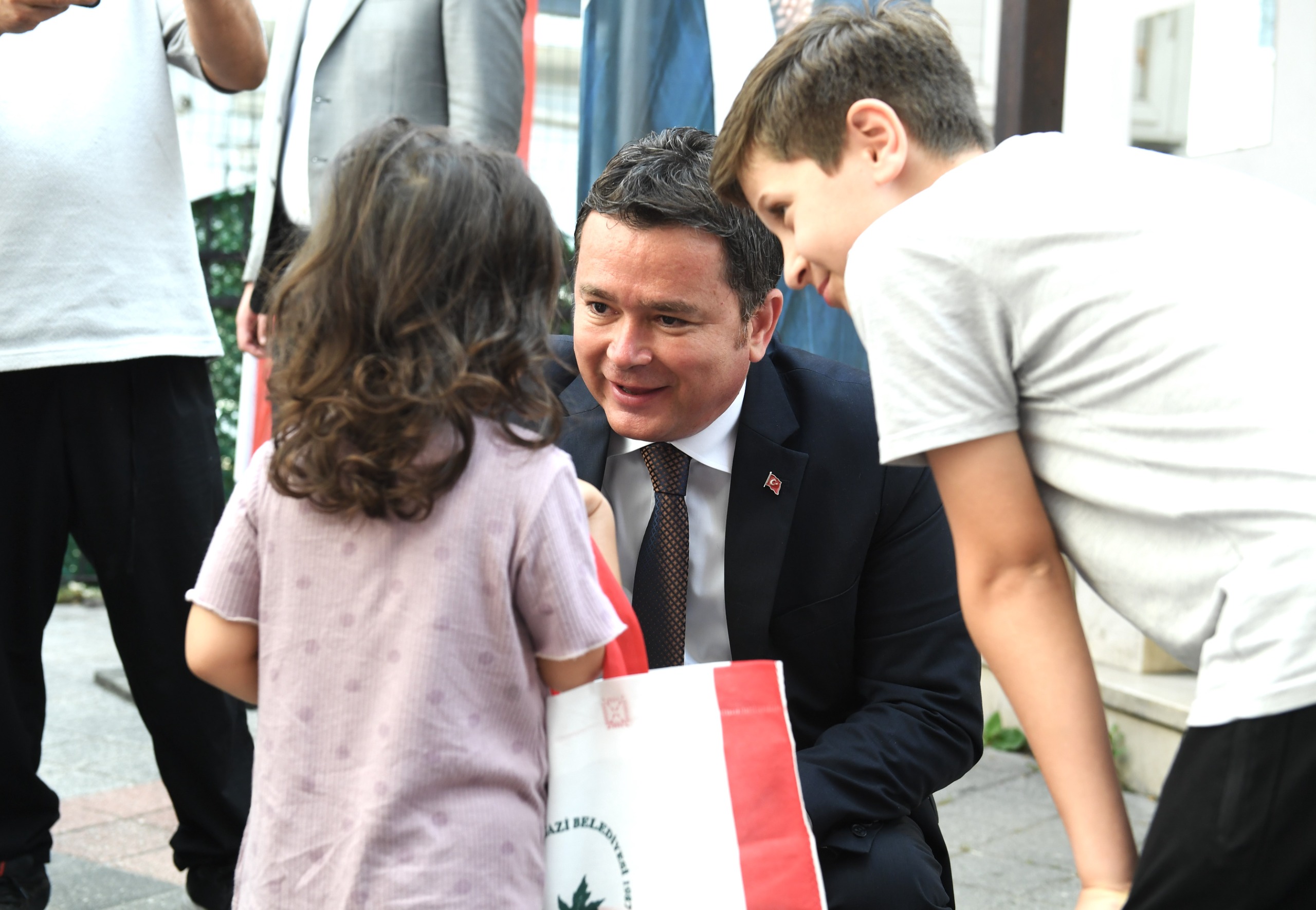 Başkan Aydın Kemerçeşme mahalle sakinleriyle kahvaltıda buluştu