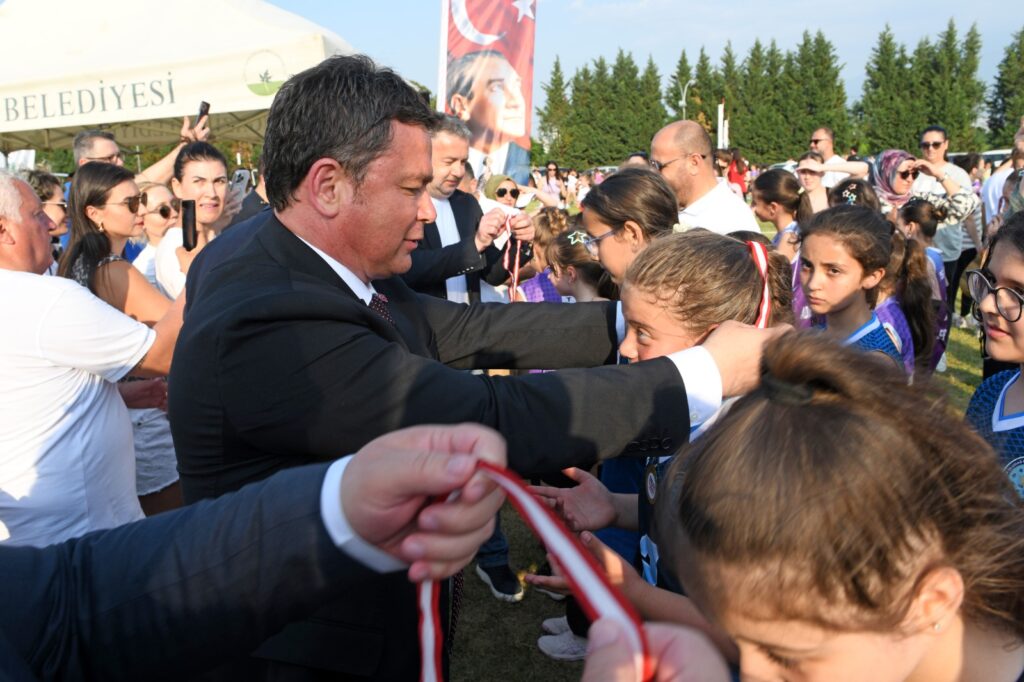 Genç voleybolcuların kalbi Osmangazi’de attı