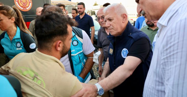 Başkan Bozbey: Yangının yönü belli değil, daha fazla hava desteği gerekli