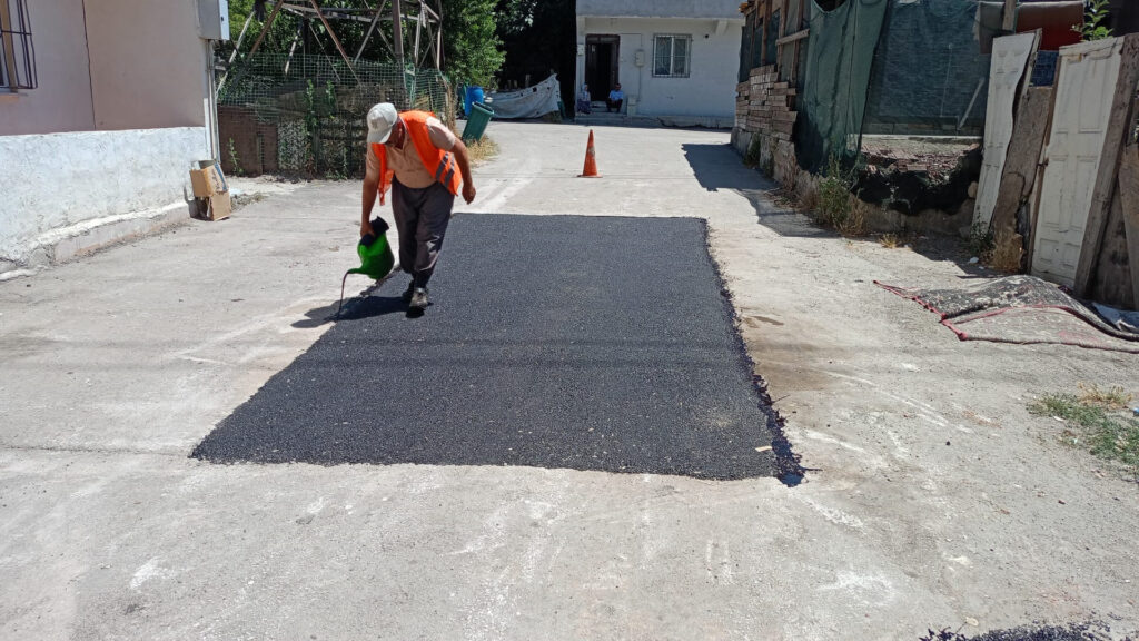 Osmangazi Belediyesi’nden Yol Seferberliği