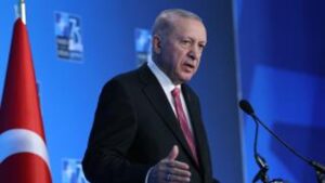 AK Parti kampa giriyor!