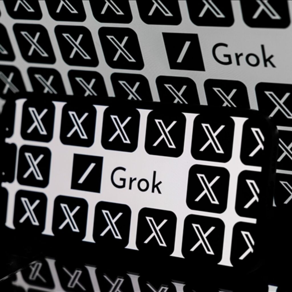 Grok özür diledi ama yine küfür ediyor