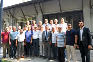 Başkan Aydın, Zafer Mahallesi’nde vatandaşla kahvaltıda buluştu